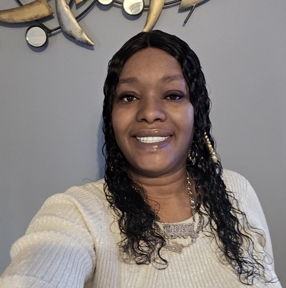 Meet your Posher, Theresa - Picture 3 of 3